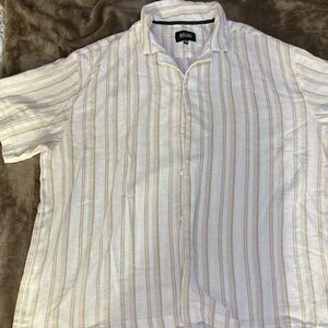 🌴Creme and white classy button down shirt 🌴